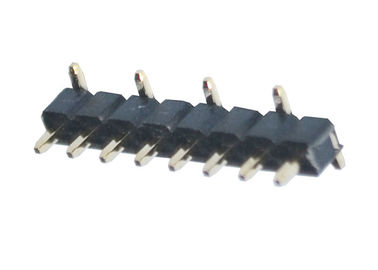 CC 500V di PA6T SMT Pin Header Connector attraverso l'UL 94V-0 del foro