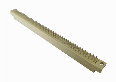 Il Pin diritto due del connettore 2x50 di BACCANO 41612 rema l'incavo dell'europeo da 180 gradi