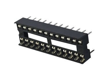 Incavo diritto 2.54mm del circuito integrato del foro quadrato 24 connettori di Pin
