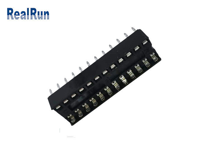 Fori quadrati PBT UL94V-0 dell'intestazione del connettore 24P dell'incavo di 1000VAC 2.54mm IC